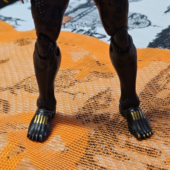 Marvel Legends Black Panther Erik Killmonger 6" Action Figure 2017 Hasbro - Picture 6 of 9